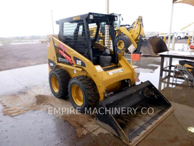 2015 SKID STEER LOADERS CATERPILLAR 226B3