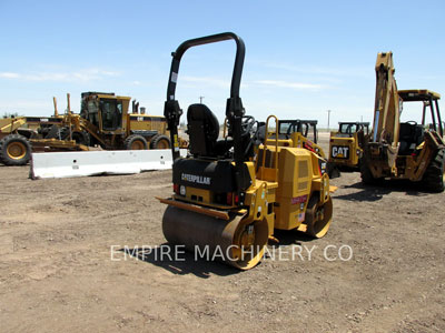 2013 VIBRATORY DOUBLE DRUM ASPHALT CATERPILLAR CB24