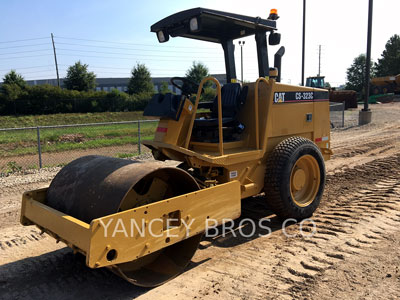 2006 COMPACTORS CATERPILLAR CS-323C