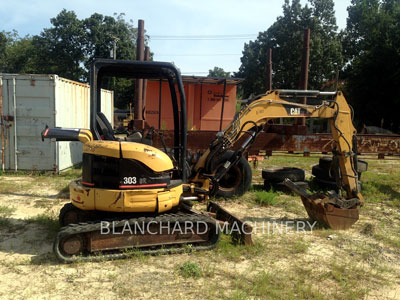 2004 TRACK EXCAVATORS CATERPILLAR 303 CR