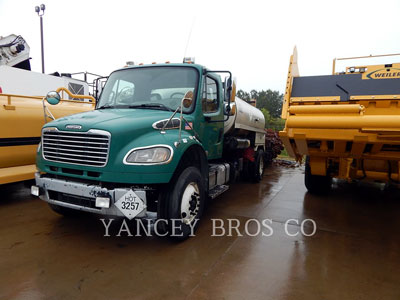 2011 ON HIGHWAY TRUCKS FREIGHTLINER M2106