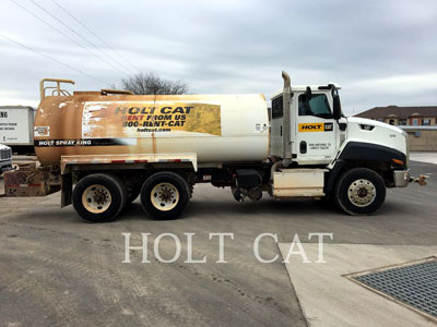 2015 WATER TRUCKS CATERPILLAR WATER 4000