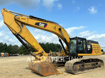 2017 TRACK EXCAVATORS CATERPILLAR 352F