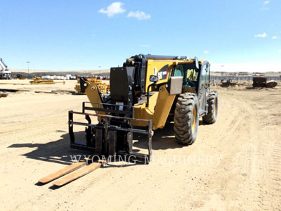 2020 TELEHANDLER CATERPILLAR TL1055D