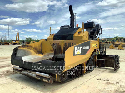 2014 ASPHALT PAVERS CATERPILLAR AP555E