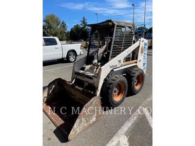 1980 SKID STEER LOADERS BOBCAT 743B