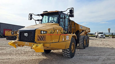 2022 Truck - Articulating CATERPILLAR 725