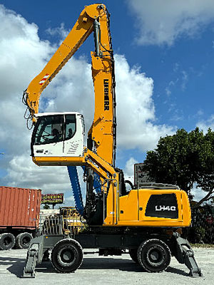 2014 Excavator - Material Handler LIEBHERR LH40M