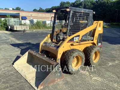 1999 SKID STEER LOADERS CAT 226