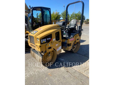 2019 COMPACTORS CAT CB22