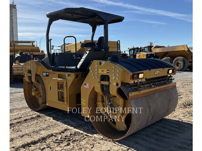 2019 COMPACTORS CAT CB15-01