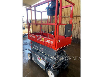 2020 LIFT - SCISSOR SKYJACK, INC. SCISSOR 19