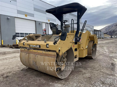 2014 VIBRATORY DOUBLE DRUM ASPHALT CAT CB64