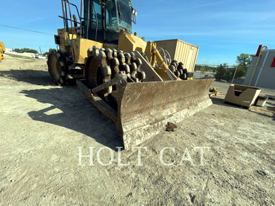 2012 COMPACTORS CAT 815F