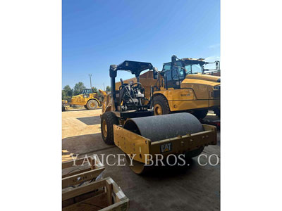 2017 COMPACTORS CAT CS44B