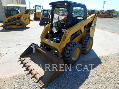 2017 SKID STEER LOADERS CAT 226D