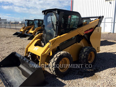 2014 SKID STEER LOADERS CAT 272D