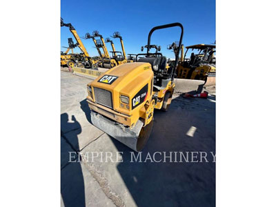 2020 VIBRATORY DOUBLE DRUM ASPHALT CAT CB24B