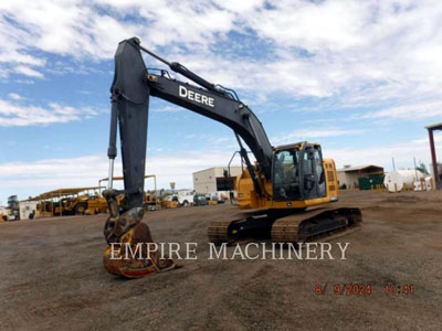 2015 TRACK EXCAVATORS JOHN DEERE 245G LC