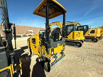 2024 VIBRATORY DOUBLE DRUM ASPHALT CAT CB2.5