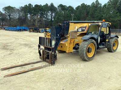 2018 TELEHANDLER CAT TL1055D