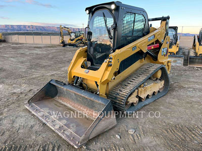 2023 COMPACT TRACK LOADER CAT 259D3