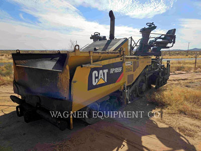 2015 ASPHALT PAVERS CAT AP1055F