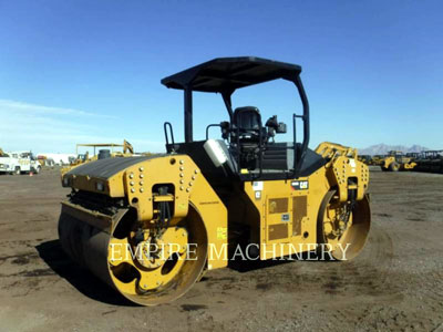 2016 VIBRATORY DOUBLE DRUM ASPHALT CAT CB66B